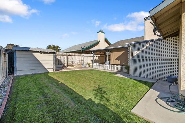 605 Catalina Circle, Tulare, CA 93274