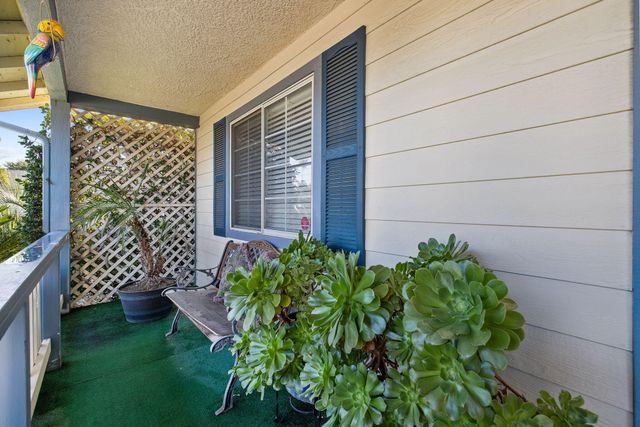 605 Catalina Circle, Tulare, CA 93274