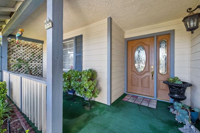 605 Catalina Circle, Tulare, CA 93274