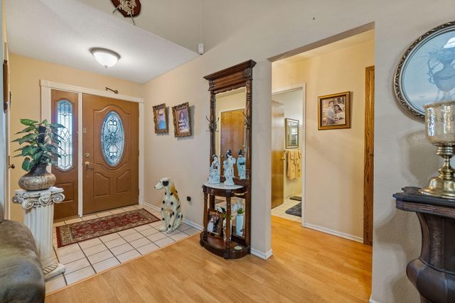 605 Catalina Circle, Tulare, CA 93274