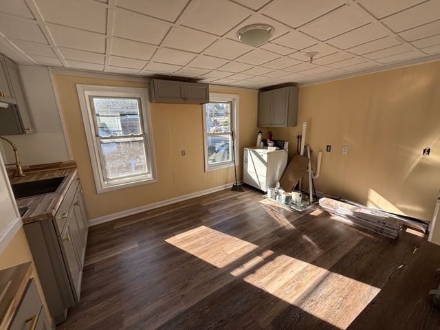 187 Main St, Blackstone, MA 01504