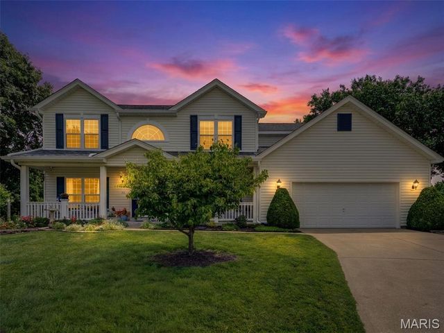 380 Huntleigh Manor Drive, St Charles, MO 63303