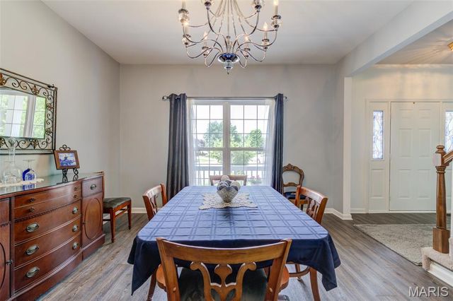 380 Huntleigh Manor Drive, St Charles, MO 63303