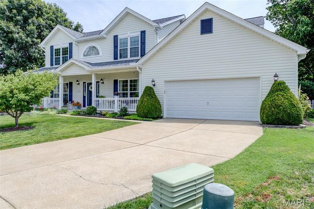380 Huntleigh Manor Drive, St Charles, MO 63303