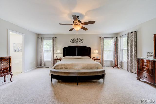 380 Huntleigh Manor Drive, St Charles, MO 63303