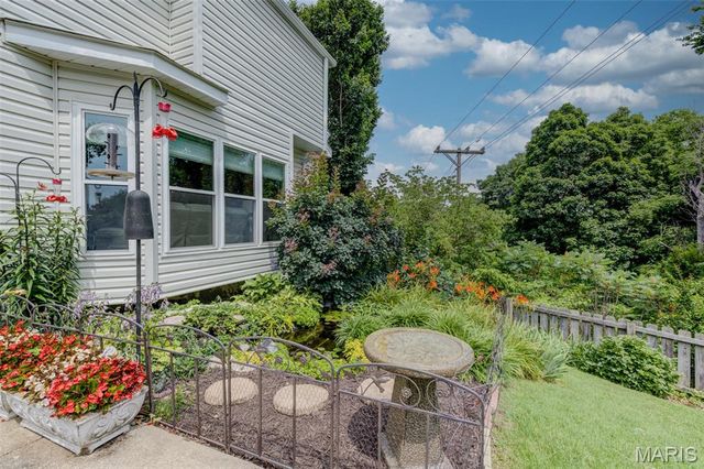 380 Huntleigh Manor Drive, St Charles, MO 63303