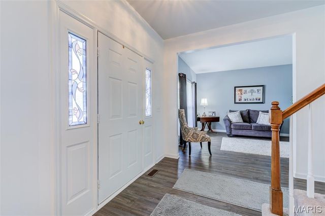 380 Huntleigh Manor Drive, St Charles, MO 63303