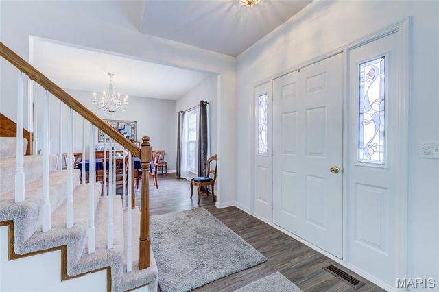 380 Huntleigh Manor Drive, St Charles, MO 63303