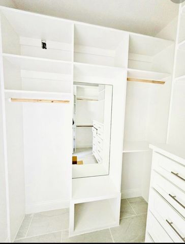 2029 S Edgewood Terrace, Fort Worth, TX 76105