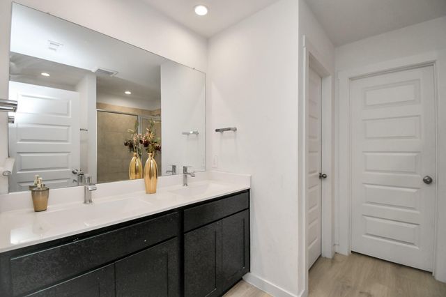 1674 Westway Drive, Fresno, TX 77545