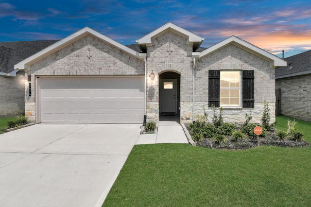 1674 Westway Drive, Fresno, TX 77545