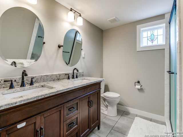 521 N Palmetto, San Antonio, TX 78202