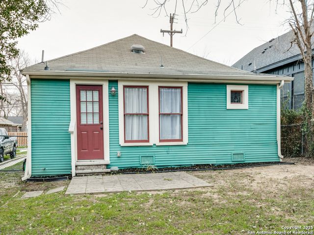 521 N Palmetto, San Antonio, TX 78202