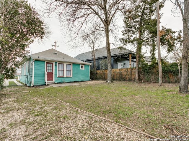 521 N Palmetto, San Antonio, TX 78202