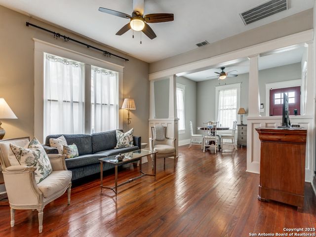 521 N Palmetto, San Antonio, TX 78202