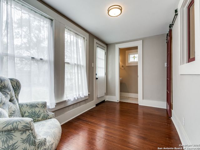 521 N Palmetto, San Antonio, TX 78202