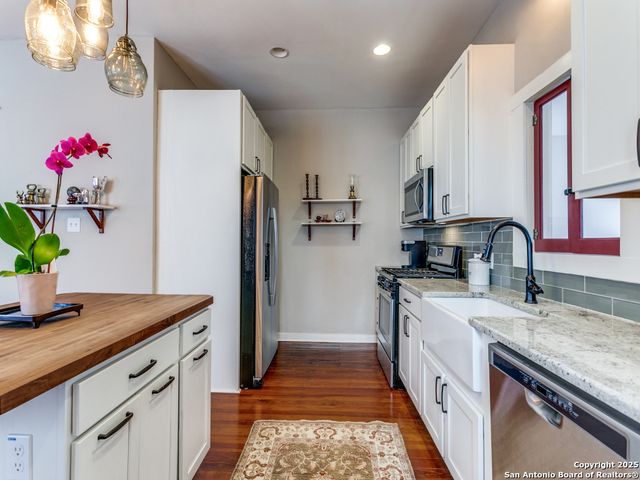 521 N Palmetto, San Antonio, TX 78202