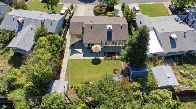 921 Patricia Way, Sacramento, CA 95864