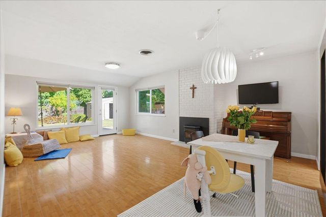 921 Patricia Way, Sacramento, CA 95864