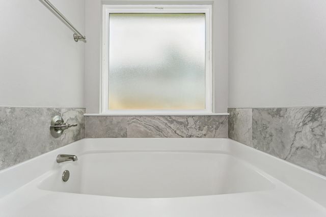 7576 Hatteras Drive, Navarre, FL 32566