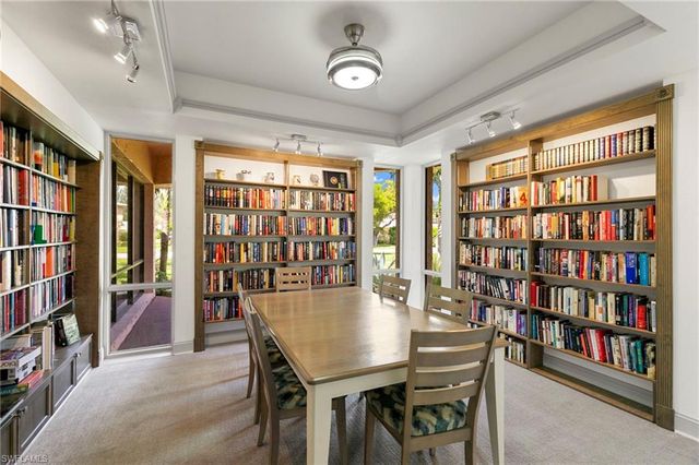 300 Forest Lakes BLVD 112, Naples, FL 34105