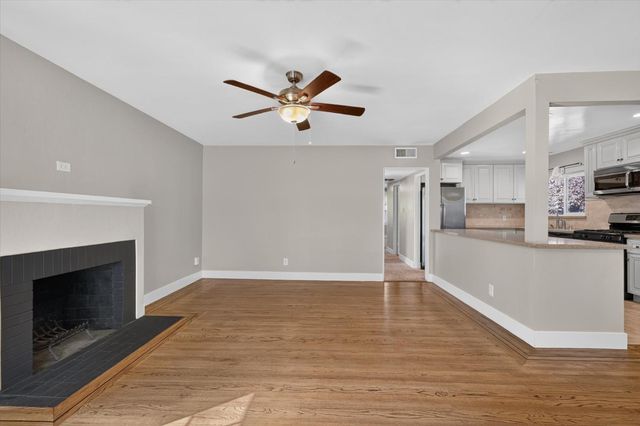 3941 Downey Way, Sacramento, CA 95817