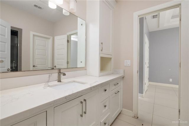 617 W 27th Street, Mission, TX 78574