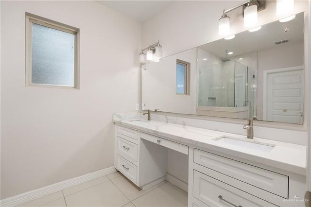 617 W 27th Street, Mission, TX 78574