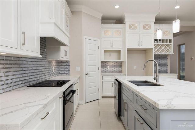 617 W 27th Street, Mission, TX 78574