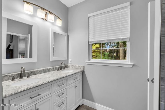 3 Summerwinds Drive, Lakewood, NJ 08701