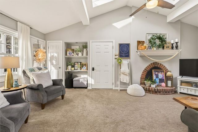 28 Southwick Dr, Webster, NY 14580