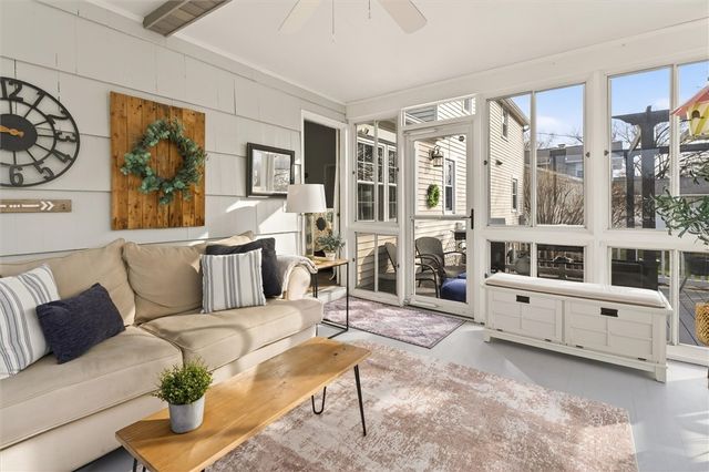 28 Southwick Dr, Webster, NY 14580