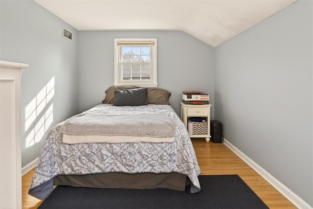 28 Southwick Dr, Webster, NY 14580