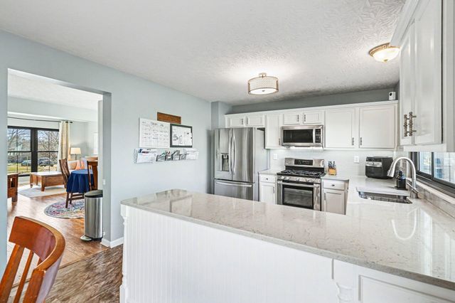 204 University Drive, Walton, KY 41094