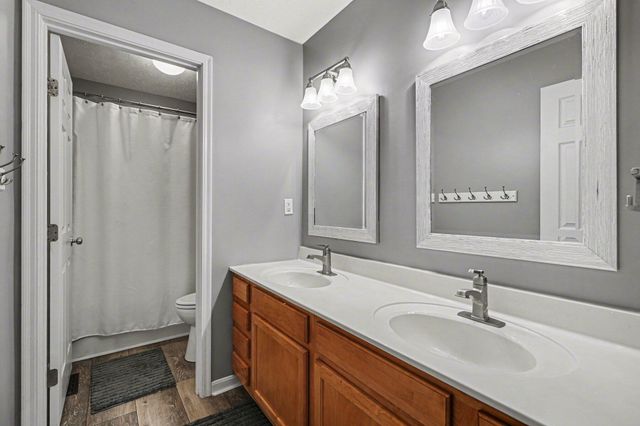 204 University Drive, Walton, KY 41094