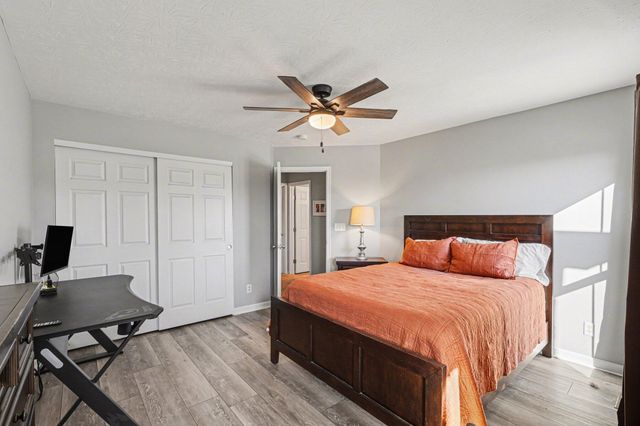 204 University Drive, Walton, KY 41094