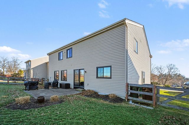204 University Drive, Walton, KY 41094