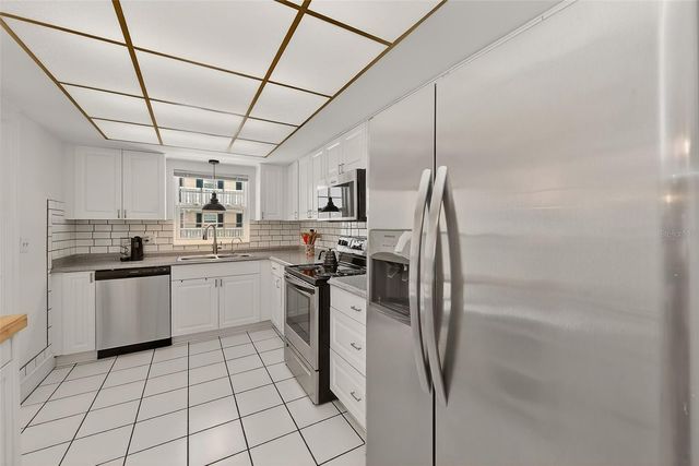 139 BLUFF VIEW DRIVE 107, Belleair Bluffs, FL 33770