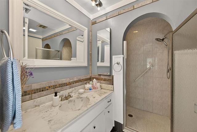 139 BLUFF VIEW DRIVE 107, Belleair Bluffs, FL 33770