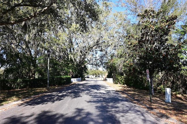 650 BRIDGEFORD CROSSING BOULEVARD, Davenport, FL 33837