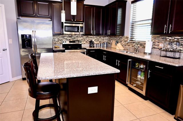 650 BRIDGEFORD CROSSING BOULEVARD, Davenport, FL 33837