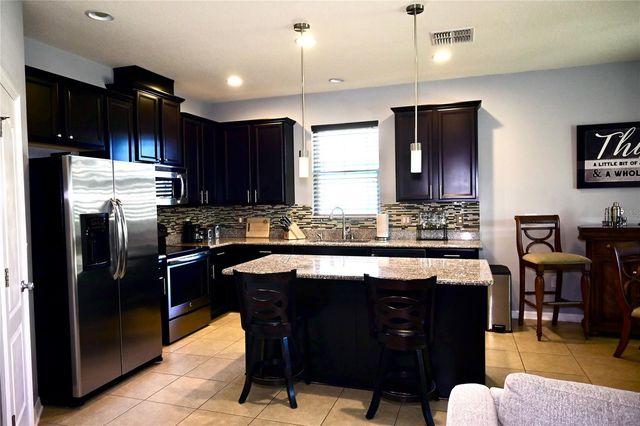 650 BRIDGEFORD CROSSING BOULEVARD, Davenport, FL 33837