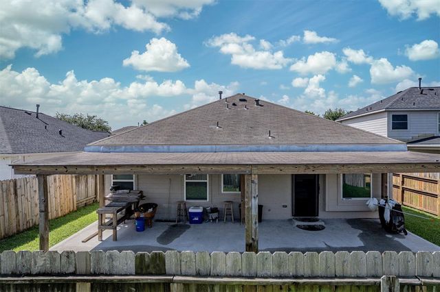 3803 Hunters Trail, Baytown, TX 77521
