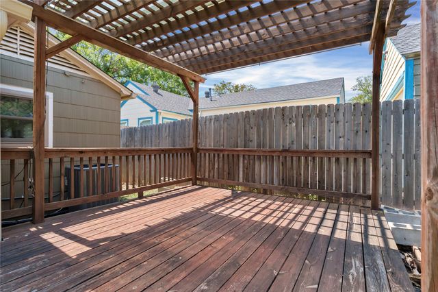 3816 Collinwood Avenue, Fort Worth, TX 76107