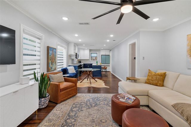 3816 Collinwood Avenue, Fort Worth, TX 76107