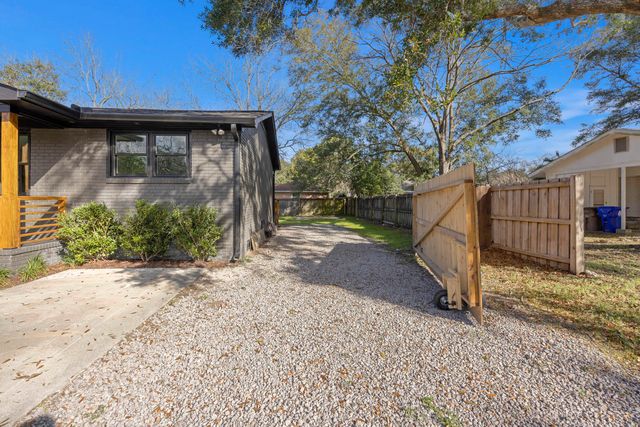 1328 Hermitage Avenue, Charleston, SC 29412