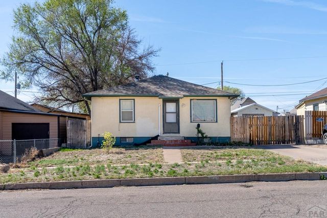 1422 E 12th St, Pueblo, CO 81001