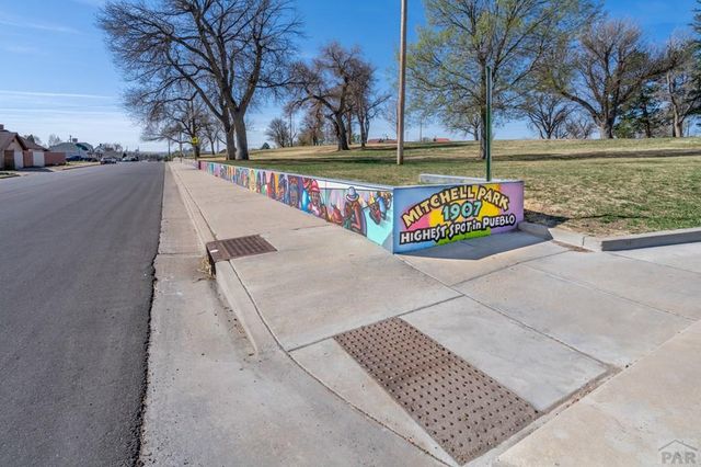 1422 E 12th St, Pueblo, CO 81001