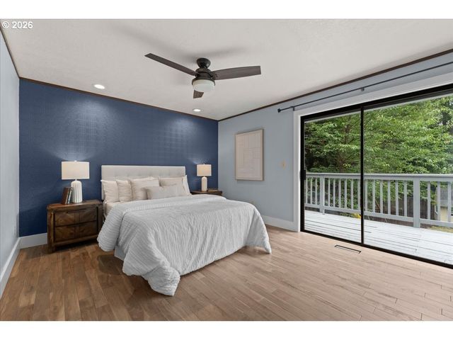 419 RIDGE CREST Dr, Oregon City, OR 97045