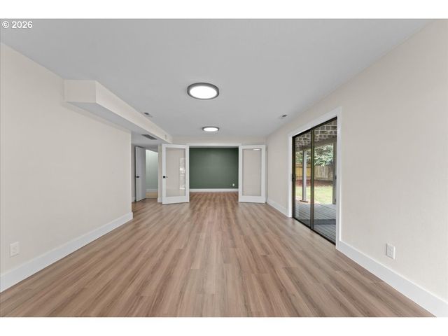 419 RIDGE CREST Dr, Oregon City, OR 97045